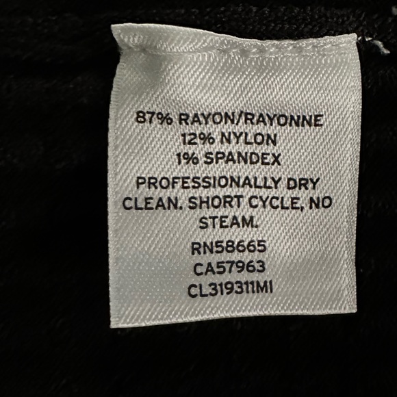 Classiques Entier small Black V-Neck 5-button down sweater. Never worn - Picture 4 of 4